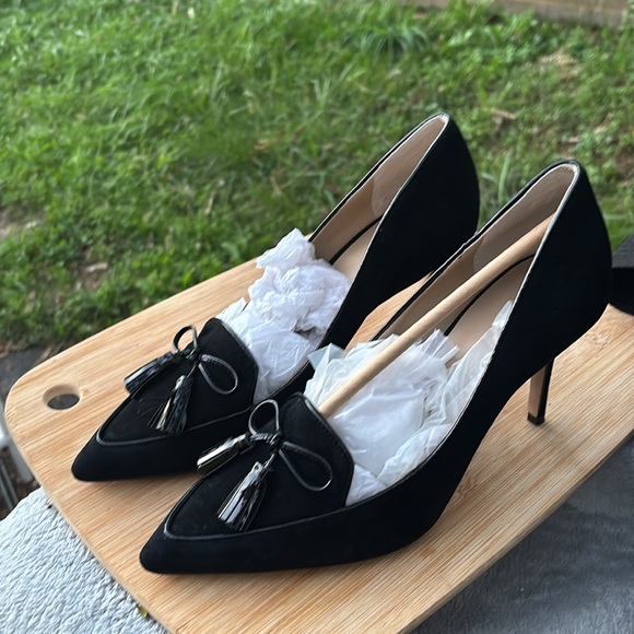 Ann Taylor black Heels w/box - Picture 4 of 6